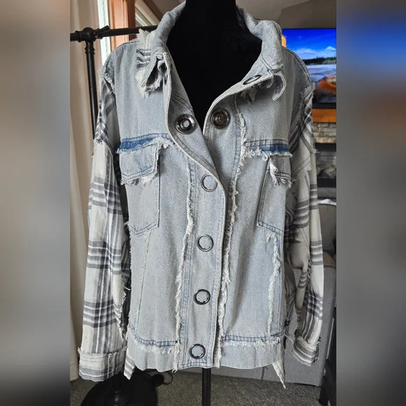 OLI & HALI -Plaid Pieced Denim Jacket Size small - Picture 6 of 10